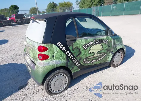 2010 Smart Fortwo Passion/Pure из США, поврежденный, VIN WMEEJ3BA4AK370966